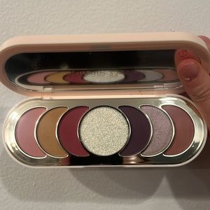 Rare beauty come to play palette